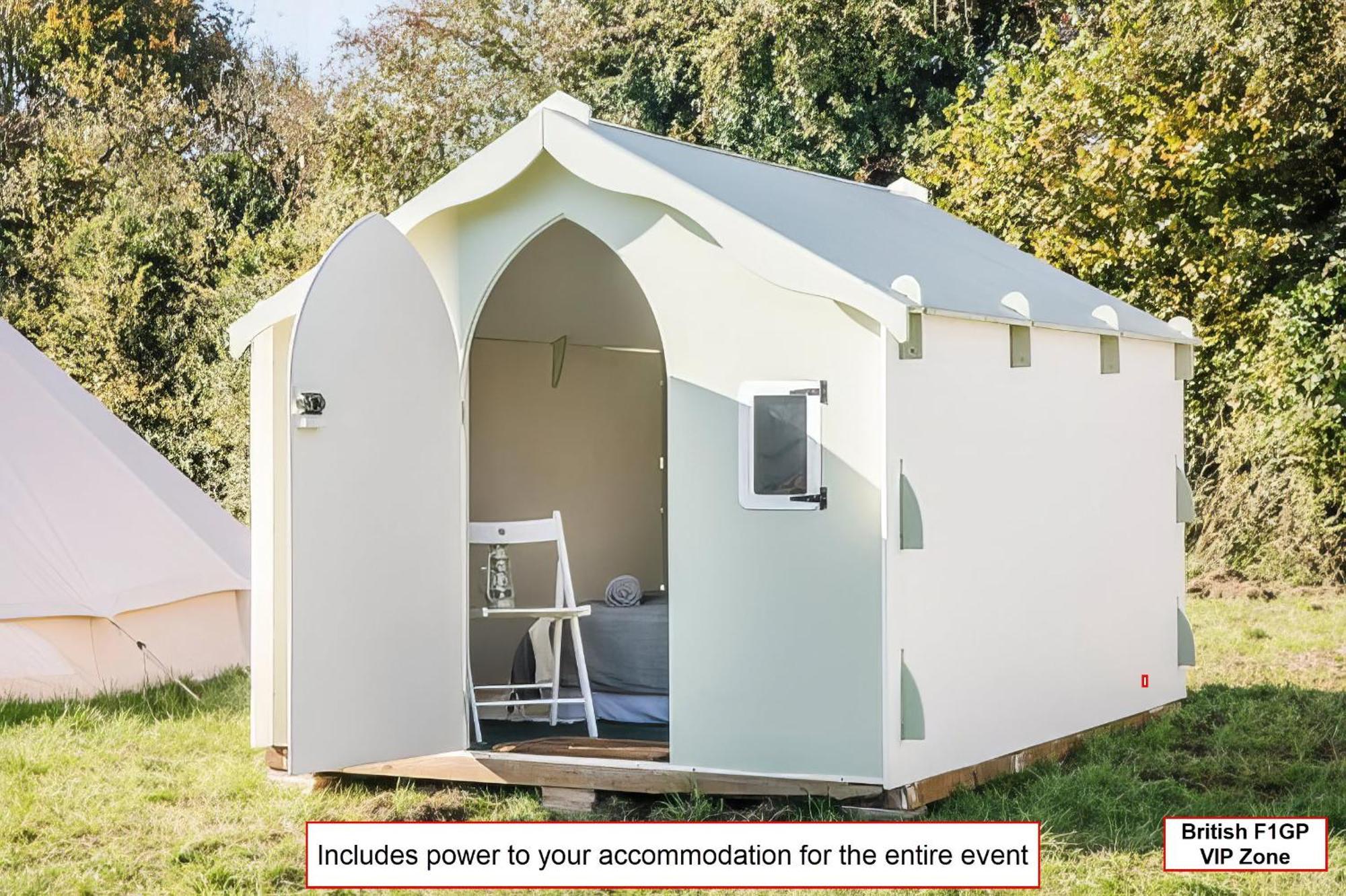 Silverstone Glamping And Pre-Pitched Camping With Intentsgp Exterior photo