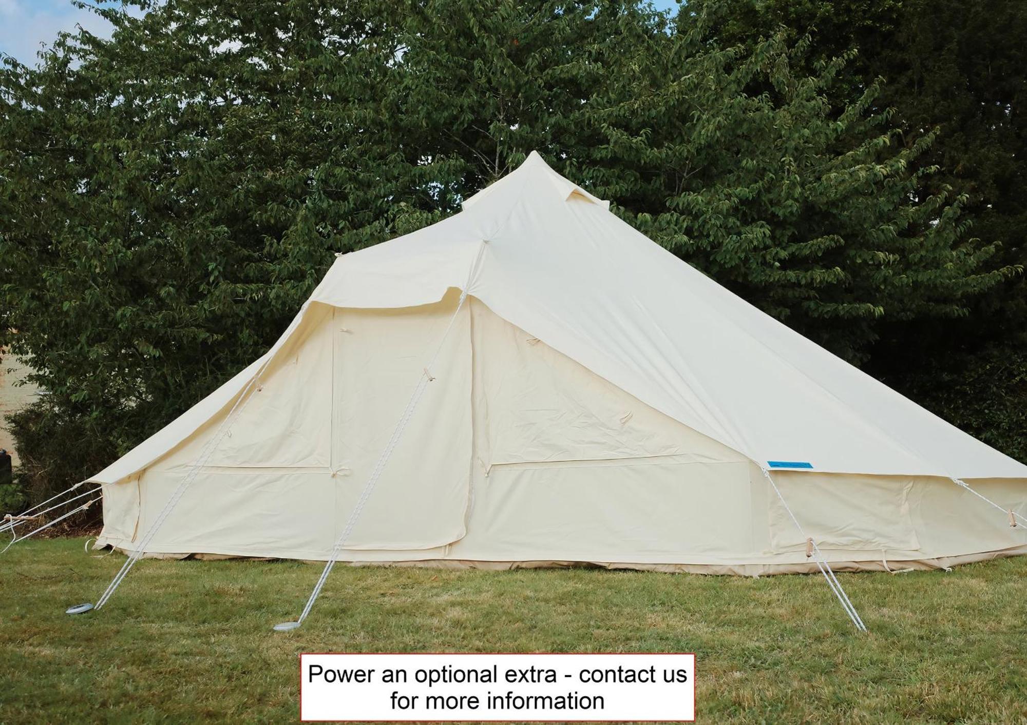 Silverstone Glamping And Pre-Pitched Camping With Intentsgp Exterior photo