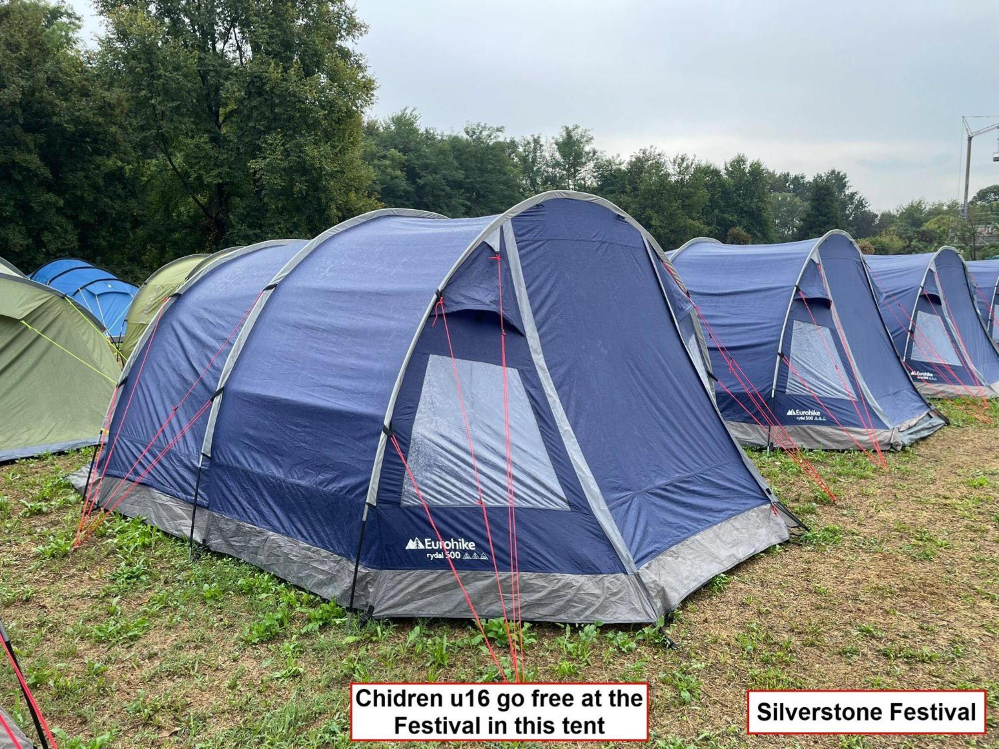 Silverstone Glamping And Pre-Pitched Camping With Intentsgp Room photo