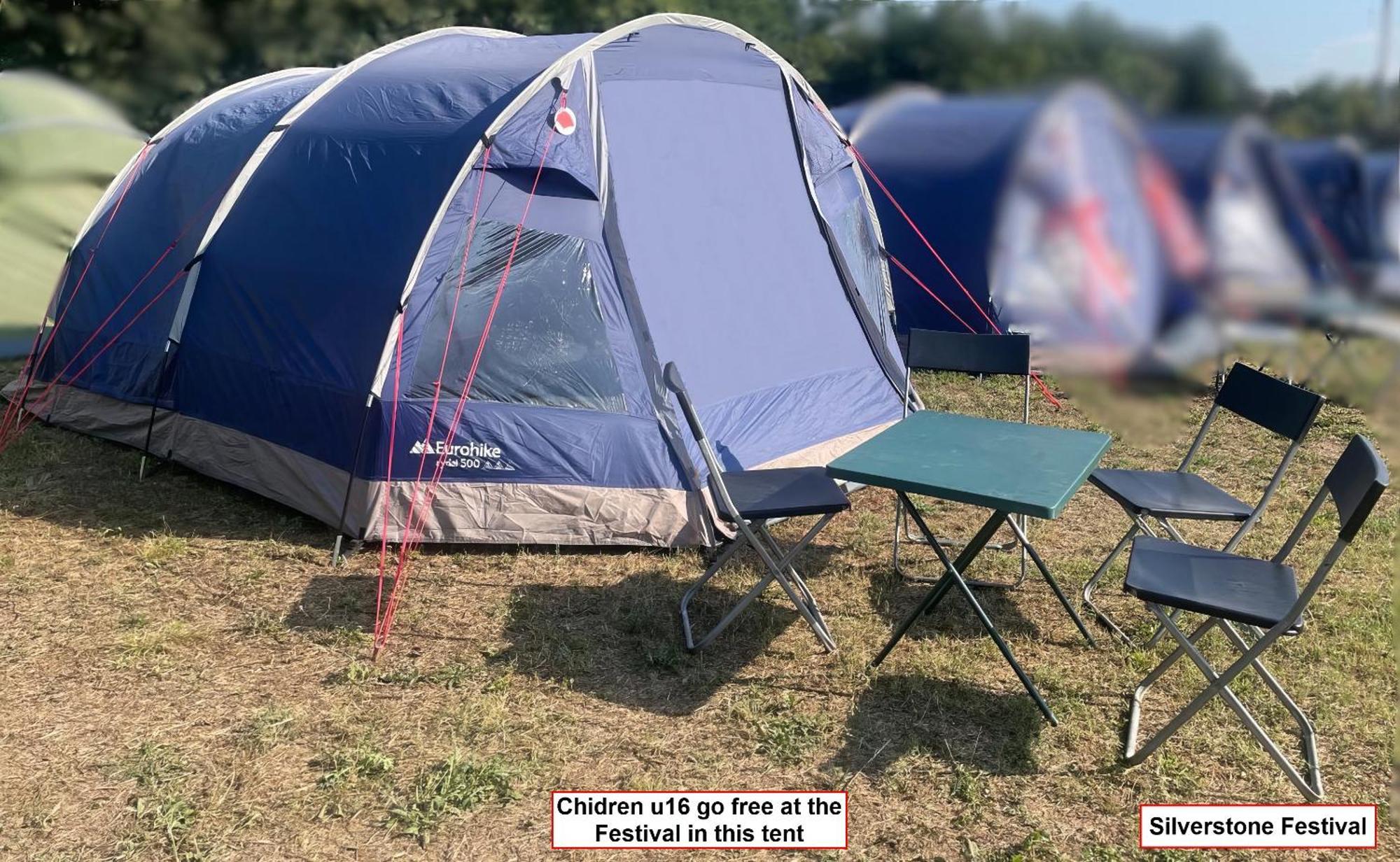 Silverstone Glamping And Pre-Pitched Camping With Intentsgp Room photo