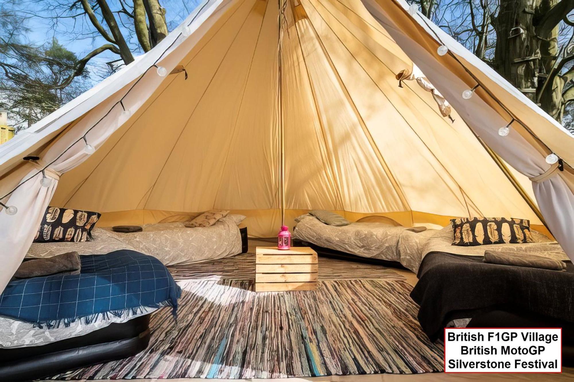 Silverstone Glamping And Pre-Pitched Camping With Intentsgp Room photo
