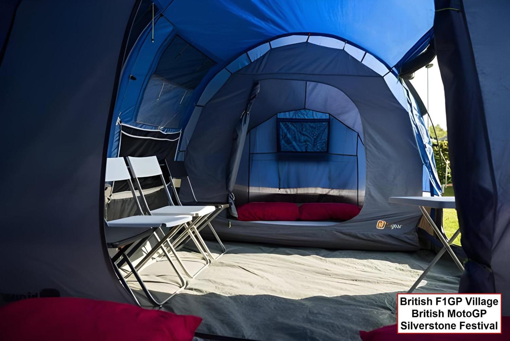 Silverstone Glamping And Pre-Pitched Camping With Intentsgp Room photo