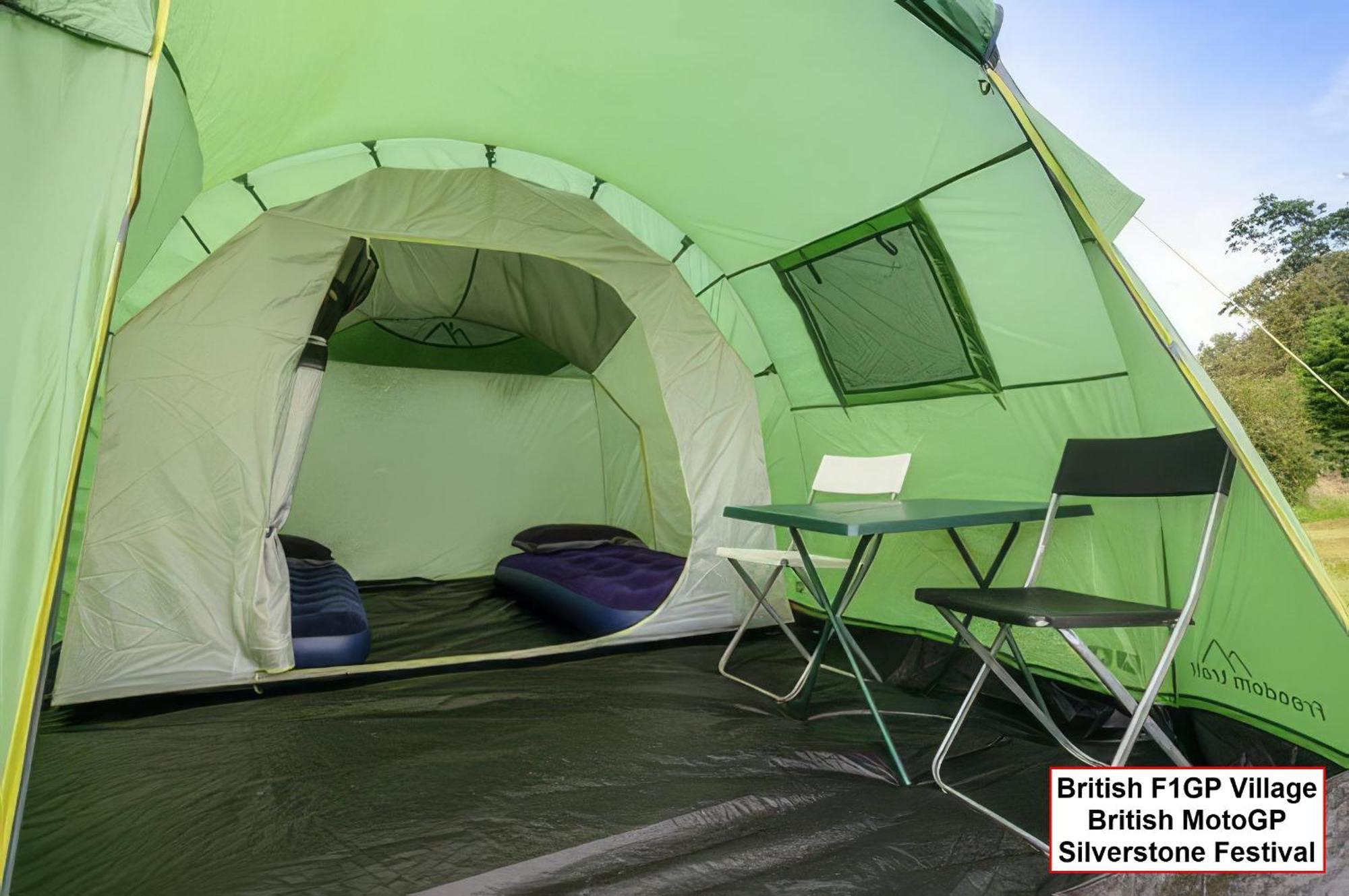 Silverstone Glamping And Pre-Pitched Camping With Intentsgp Room photo