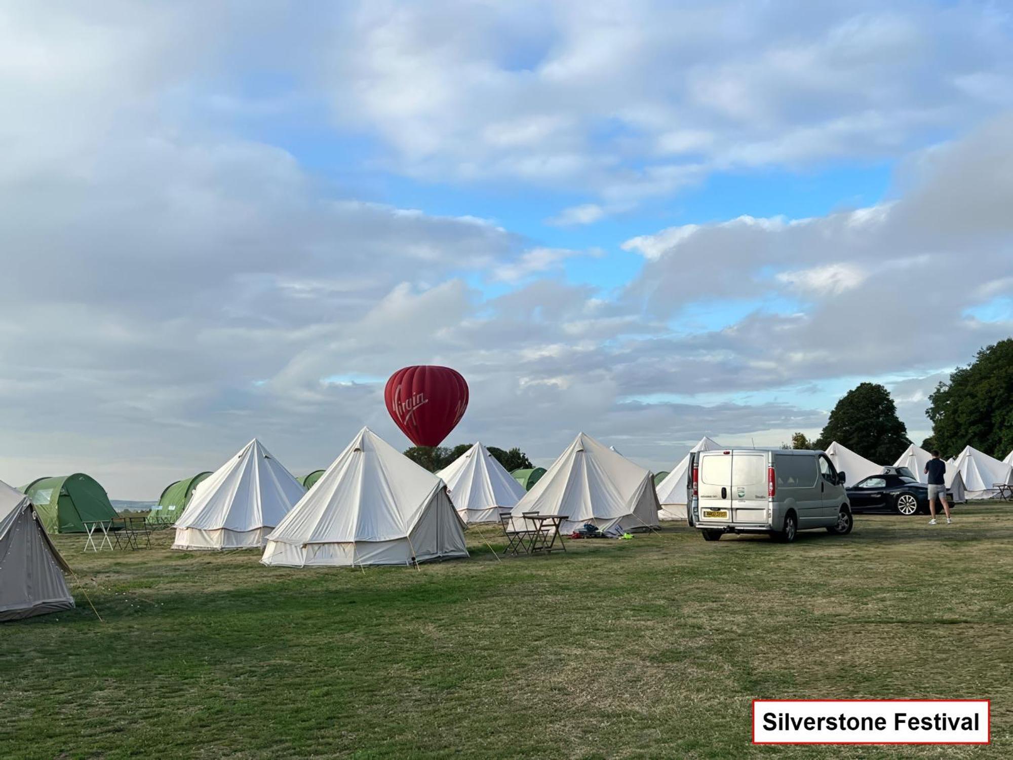 Silverstone Glamping And Pre-Pitched Camping With Intentsgp Exterior photo