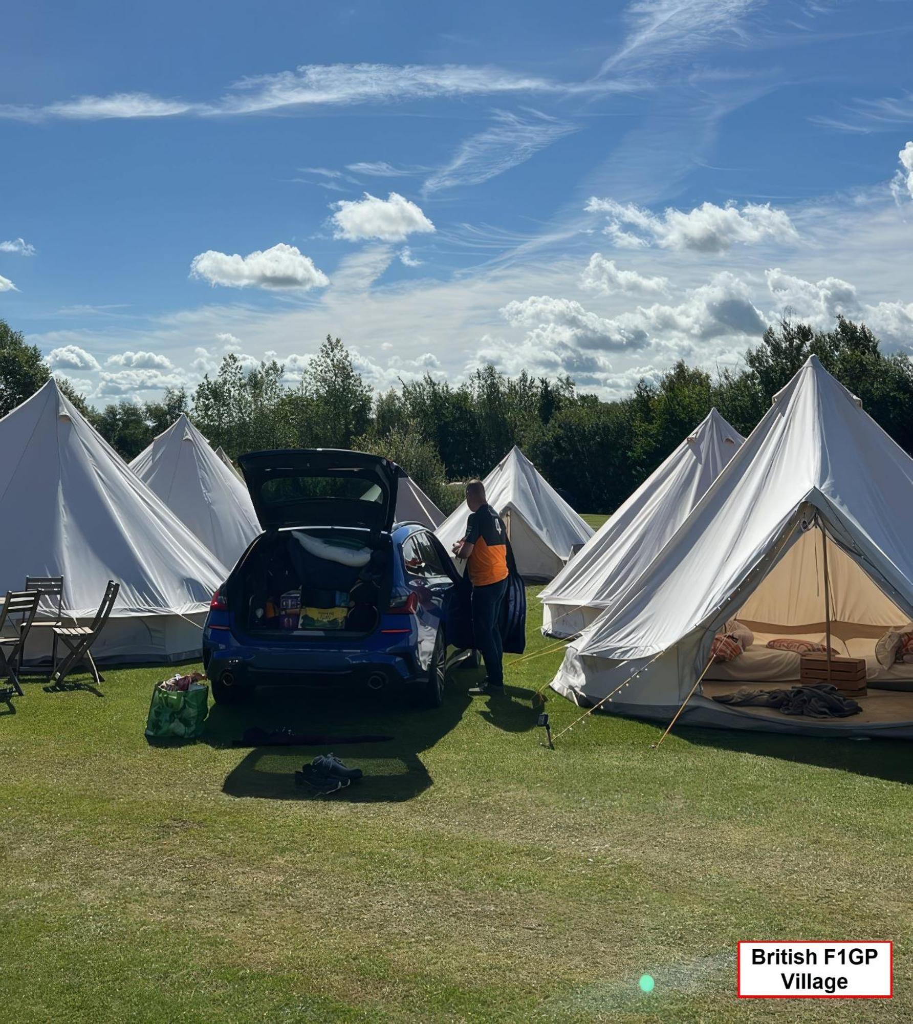 Silverstone Glamping And Pre-Pitched Camping With Intentsgp Exterior photo